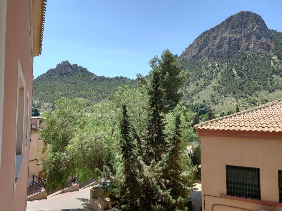 Apartamento Tranquilo Cerca De Zonas Verdes Cieza Bagian luar foto