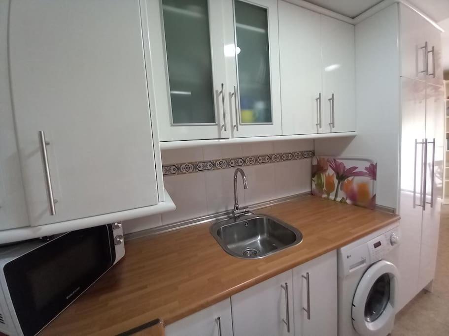 Apartamento Tranquilo Cerca De Zonas Verdes Cieza Bagian luar foto