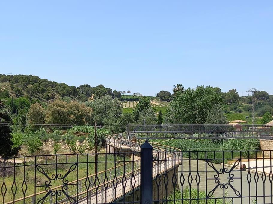 Apartamento Tranquilo Cerca De Zonas Verdes Cieza Bagian luar foto